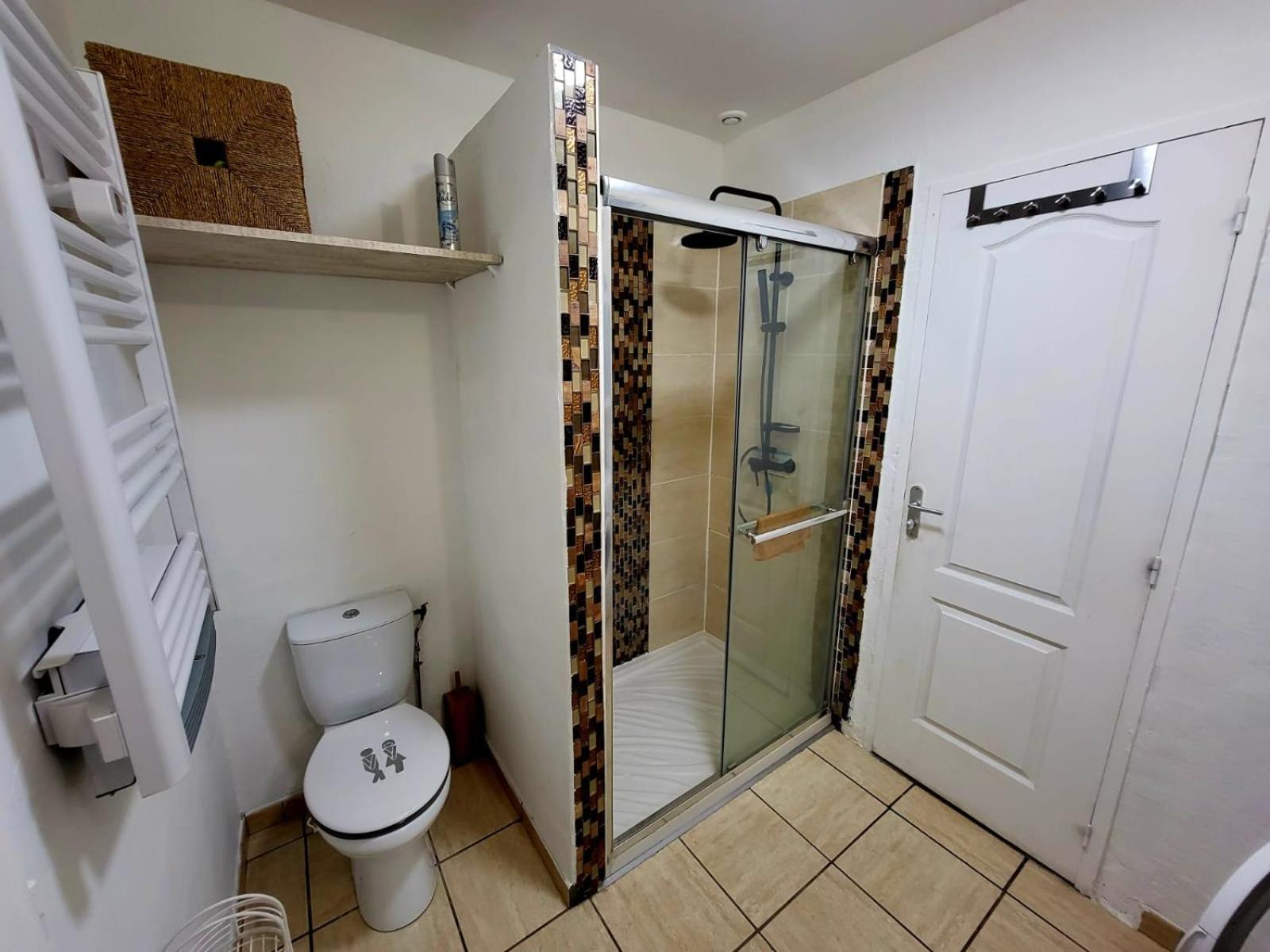 Casa Leone 83 Apartment Sollies Pont Bagian luar foto