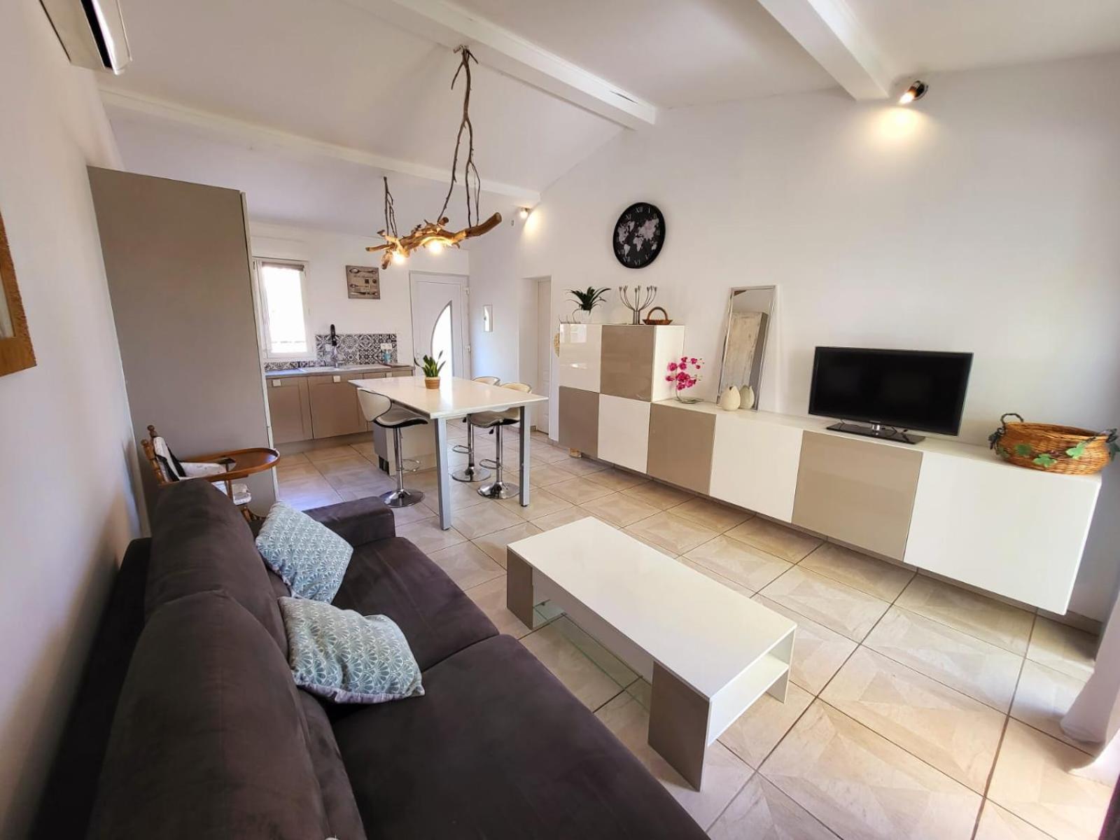 Casa Leone 83 Apartment Sollies Pont Bagian luar foto