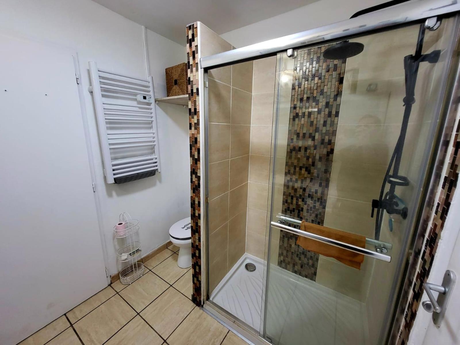 Casa Leone 83 Apartment Sollies Pont Bagian luar foto